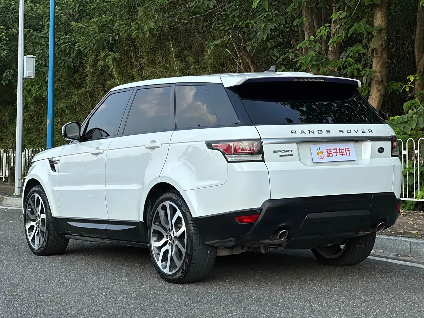 Land Rover Range Rover Sport 2016 — Şəkil 8/18