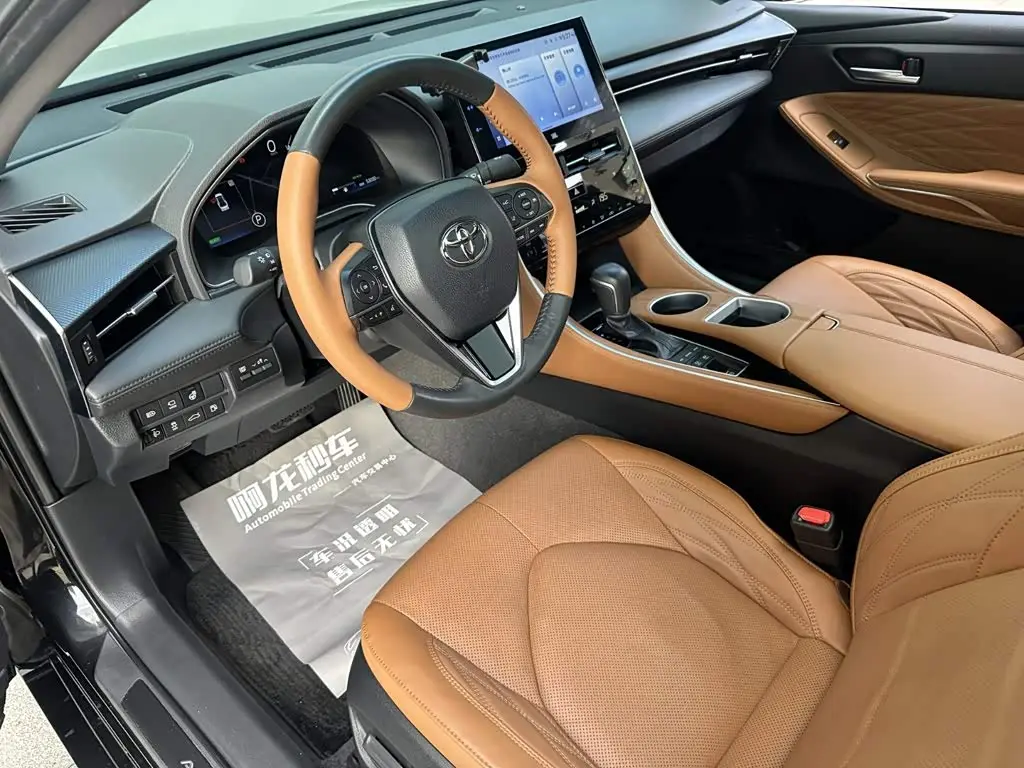 Toyota Avalon 2022 — Photo 10/14