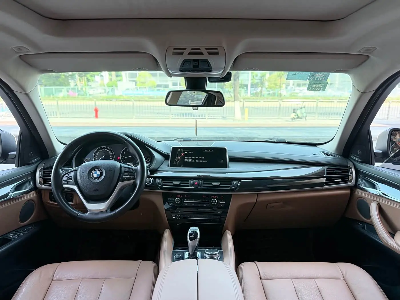 BMW X6 2015 — Photo 6/16