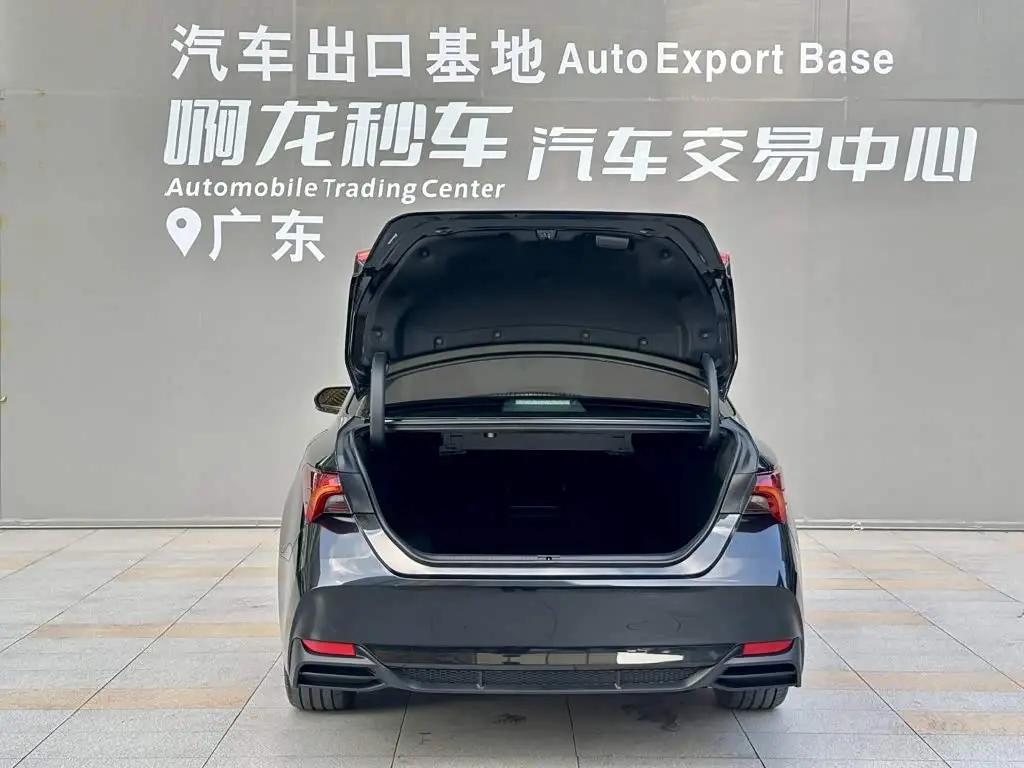 Toyota Avalon 2022 — Photo 14/14