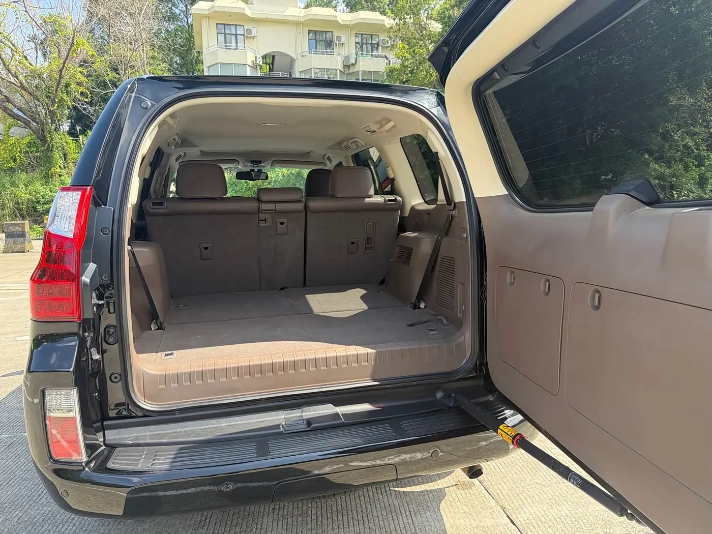 Lexus GX 2012 — Şəkil 19/20