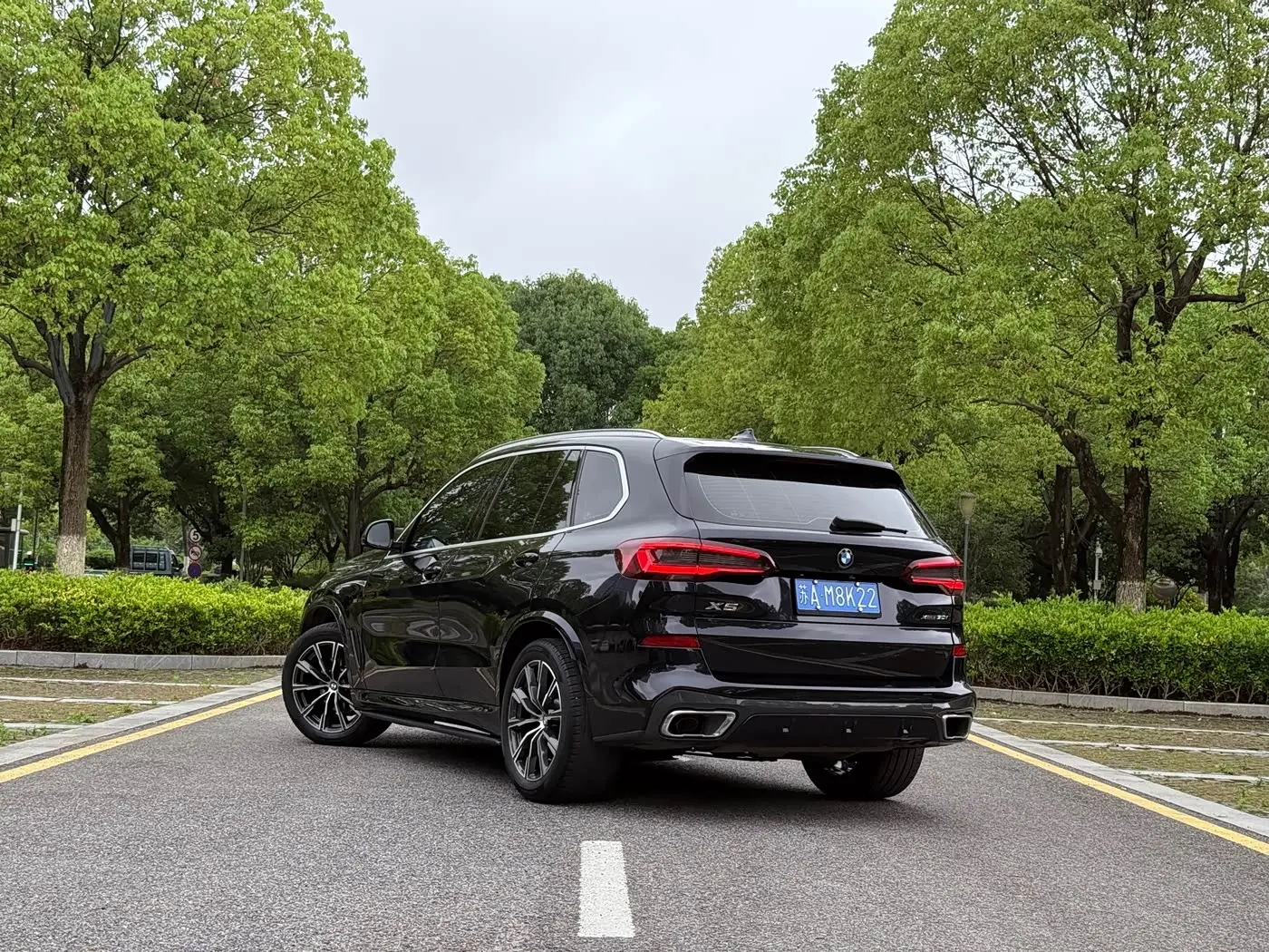 BMW X5 2022 — Photo 6/17
