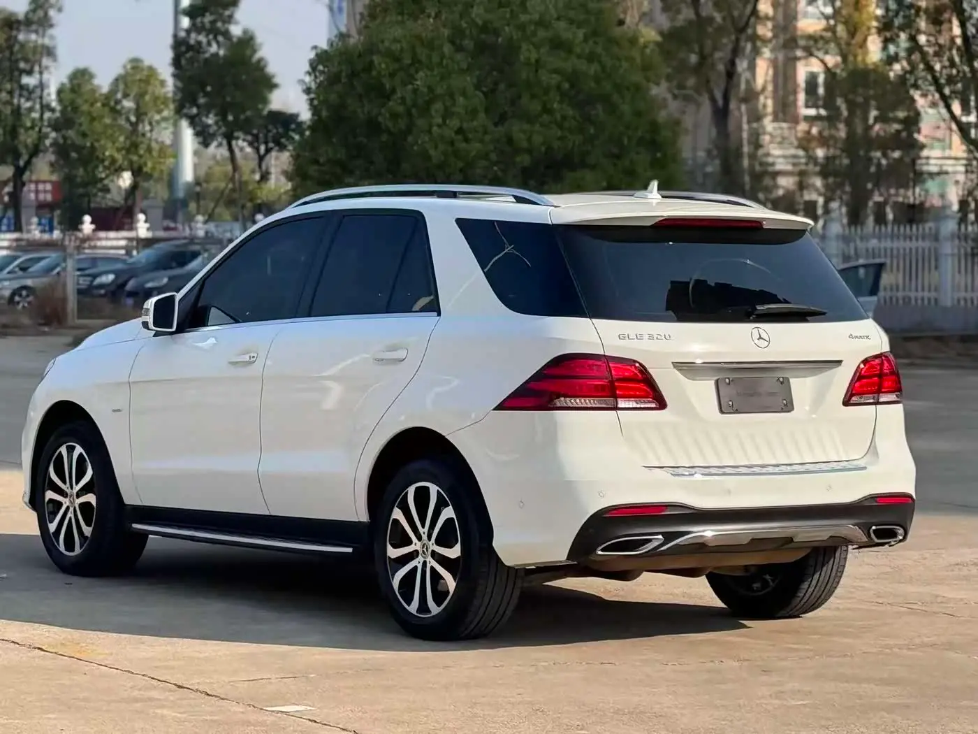Mercedes-Benz GLE 2018 — Şəkil 4/8
