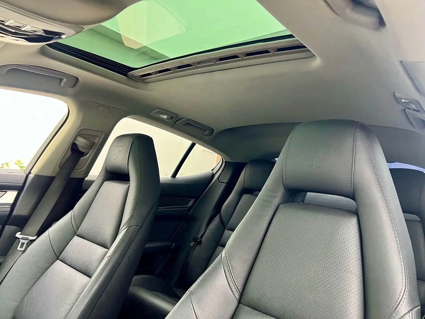 Porsche Panamera 2015 — Photo 17/20