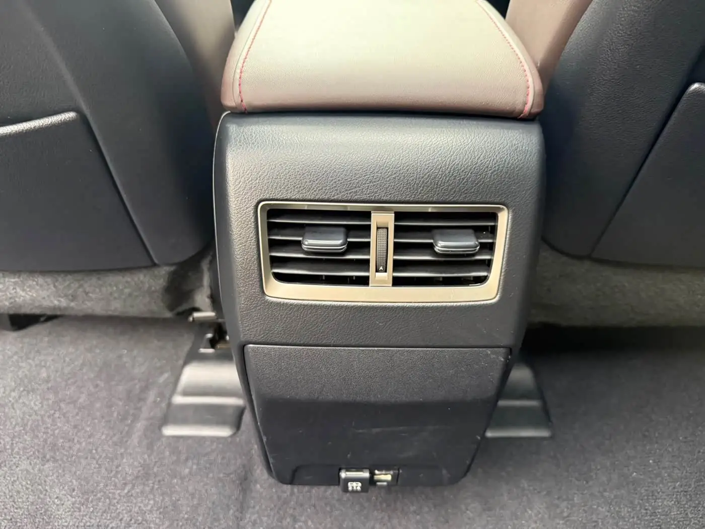Lexus RX 2021 — ფოტო 13/20