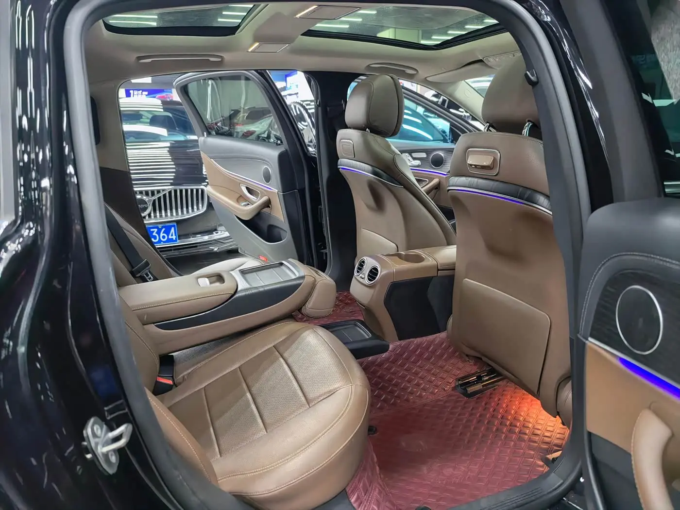 Mercedes-Benz E-Class 2020 — Фото 9/13
