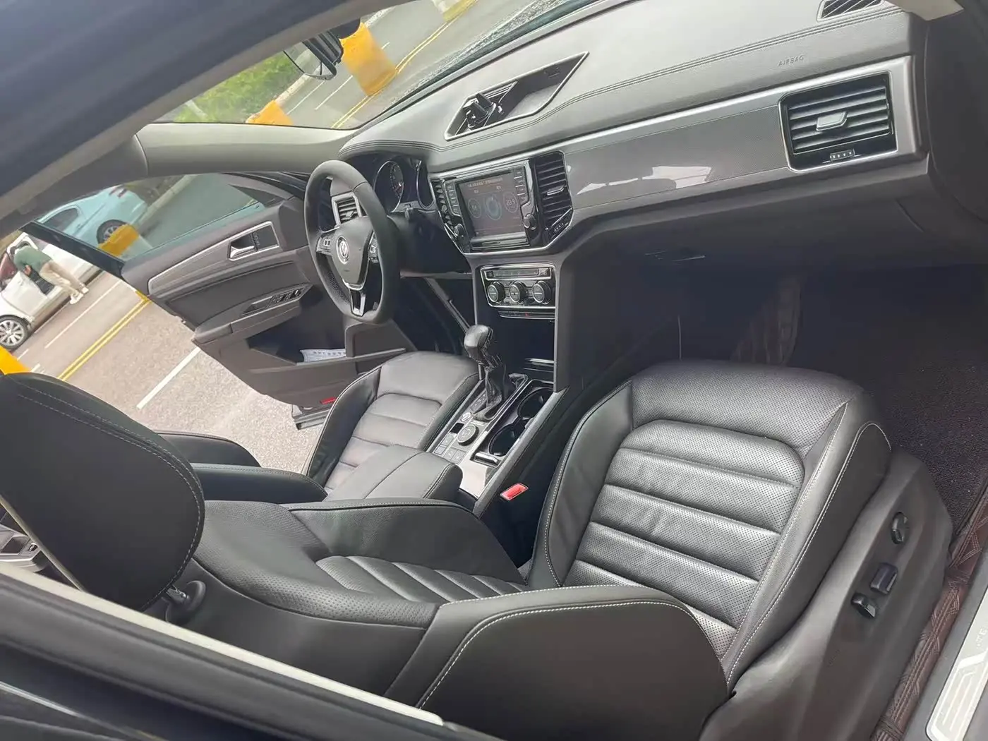 Volkswagen Teramont 2018 — Photo 15/16