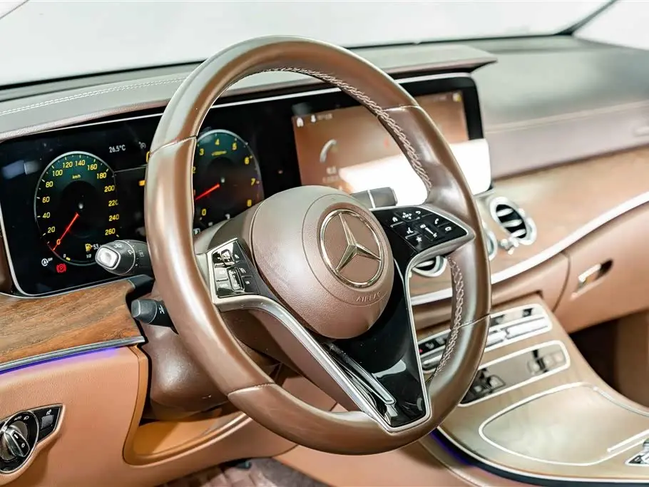 Mercedes-Benz E-Class 2024 — Şəkil 11/20