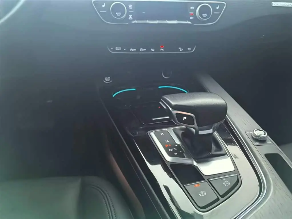 Audi A4 2023 — Photo 14/17