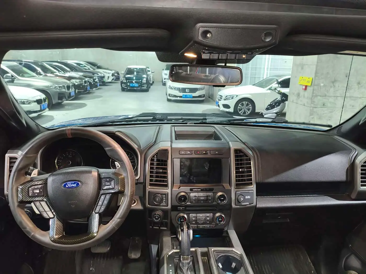 Ford F-150 Raptor 2018 — Фото 11/18