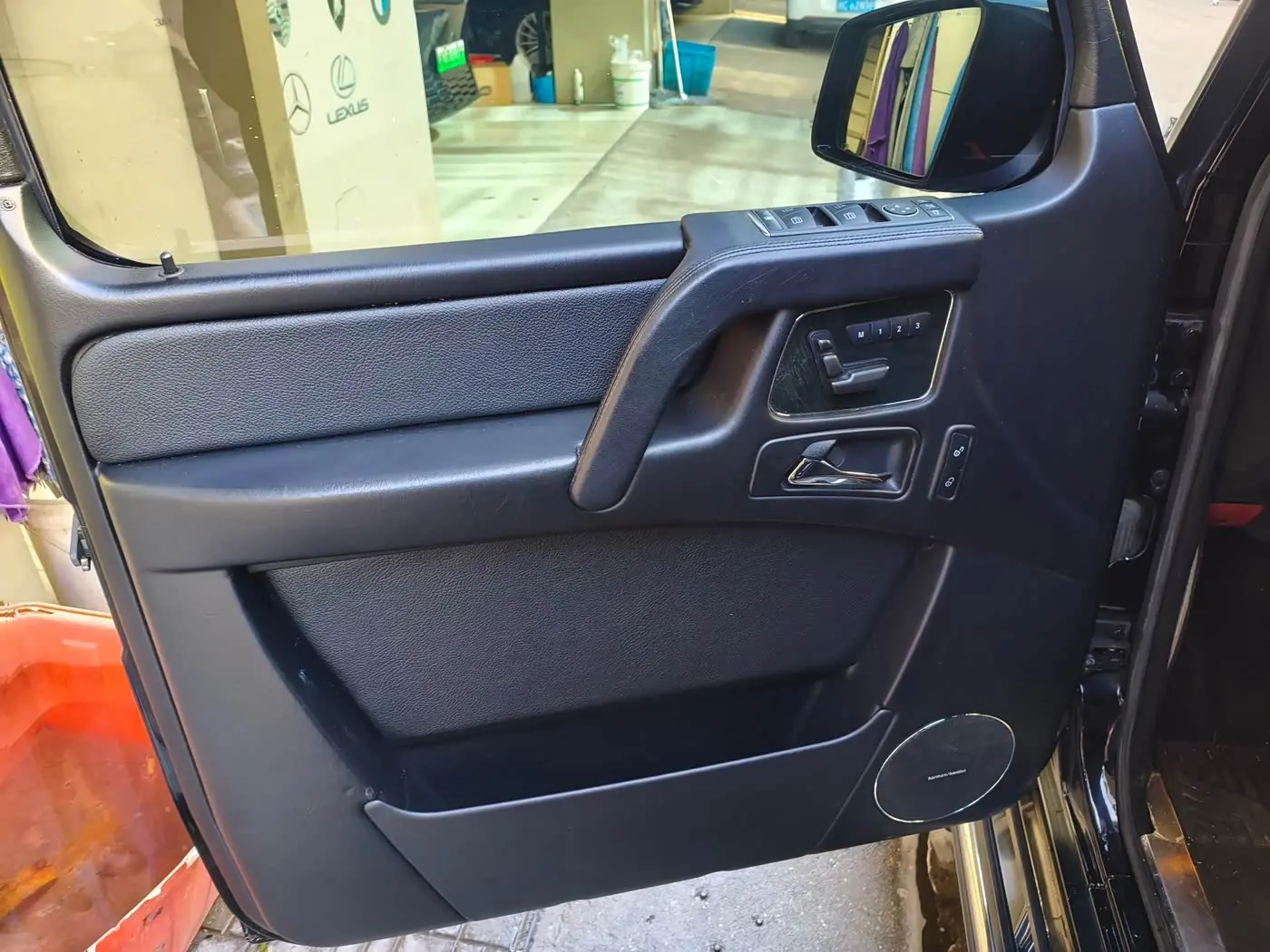 Mercedes-Benz G-Class 2018 — Photo 10/20