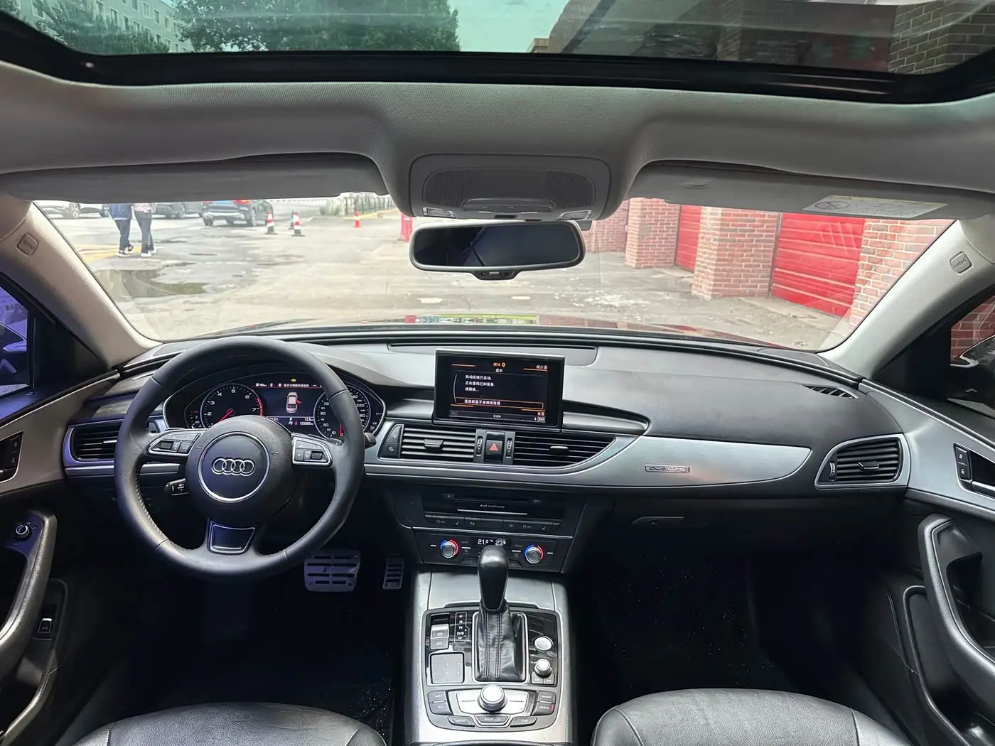 Audi A6L 2016 — Şəkil 8/12