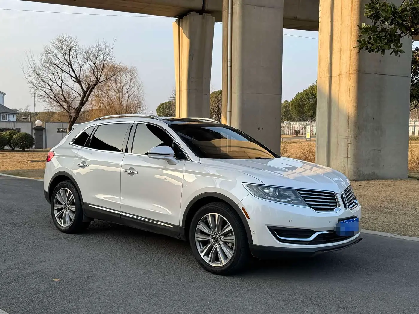 Lincoln MKX 2017 — Photo 2/13