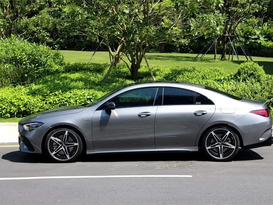 Mercedes-Benz CLA AMG 2025 — Photo 3/13
