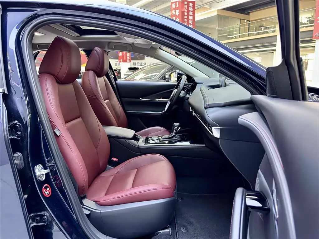 Mazda CX-30 2023 — Şəkil 5/15