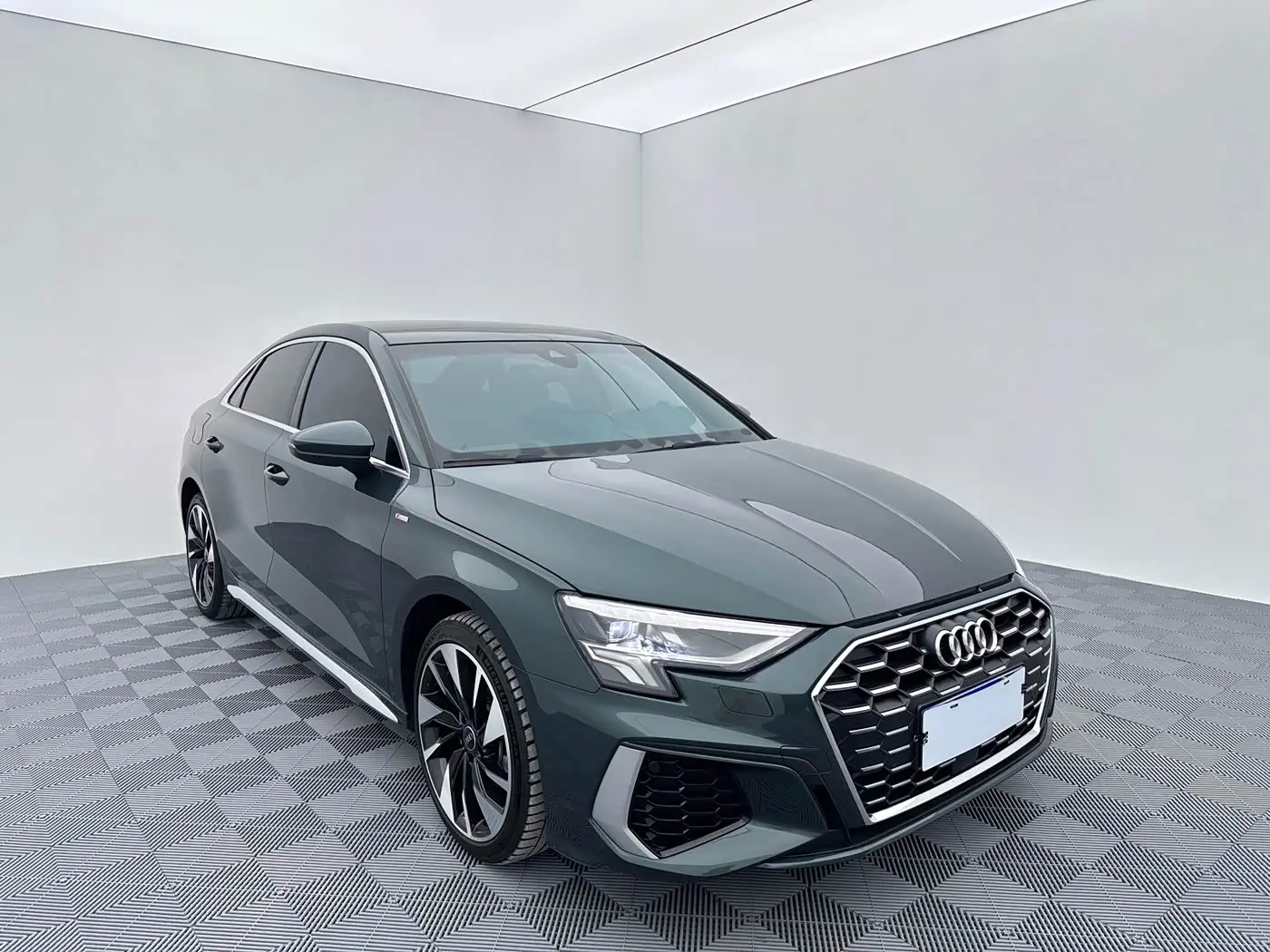 Audi A3 2022 — Photo 3/18