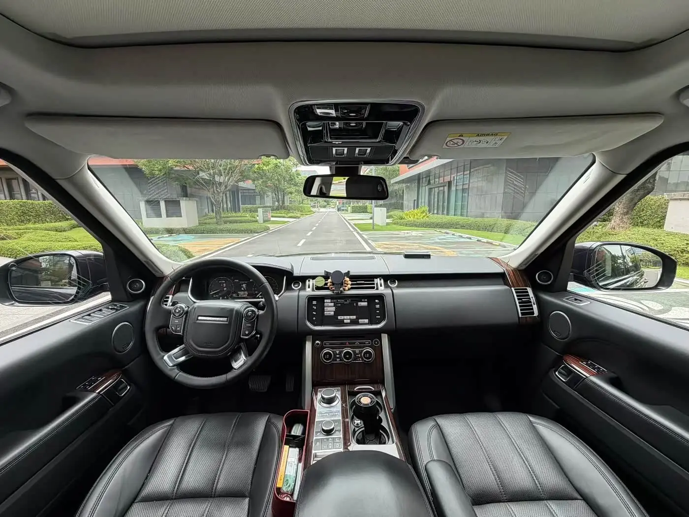 Land Rover Range Rover 2015 — Photo 5/9