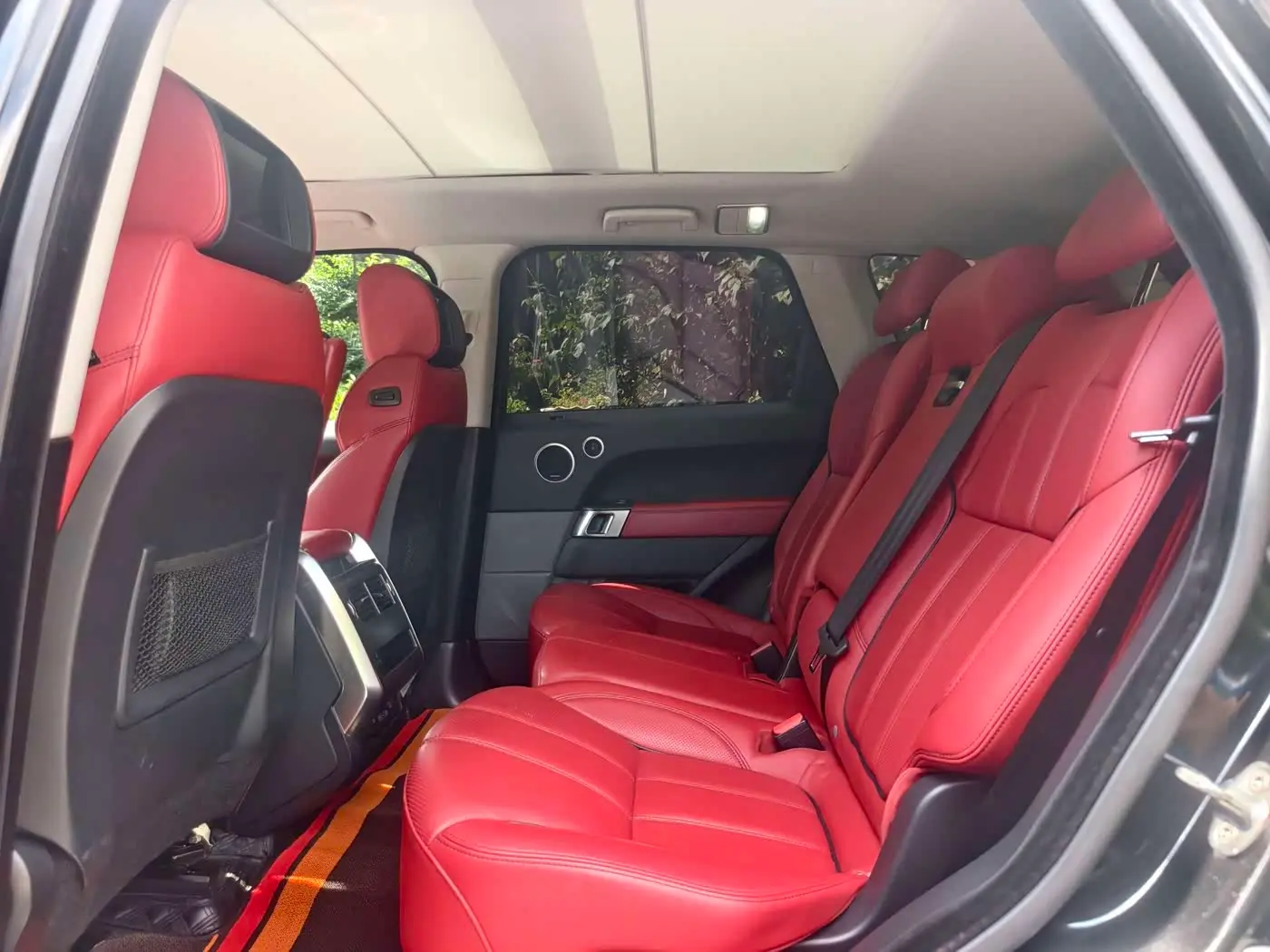 Land Rover Range Rover Sport 2017 — Photo 11/17