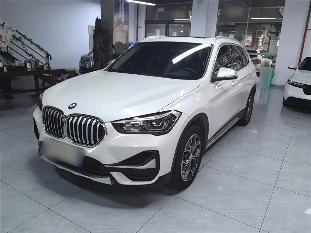 BMW X1 2020 — Фото 2/20