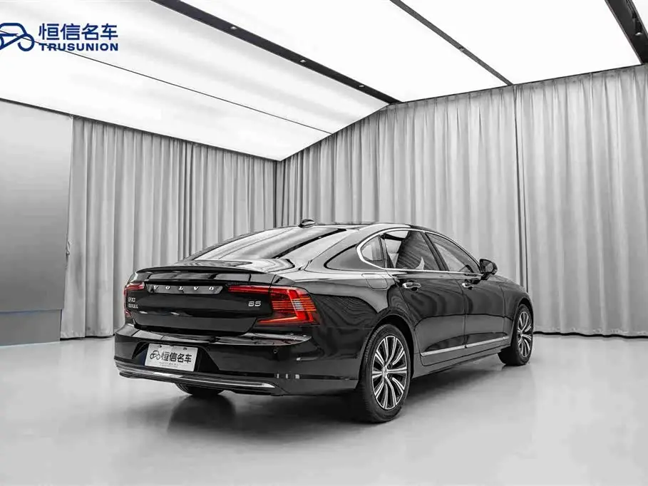 Volvo S90 2021 — Photo 5/20
