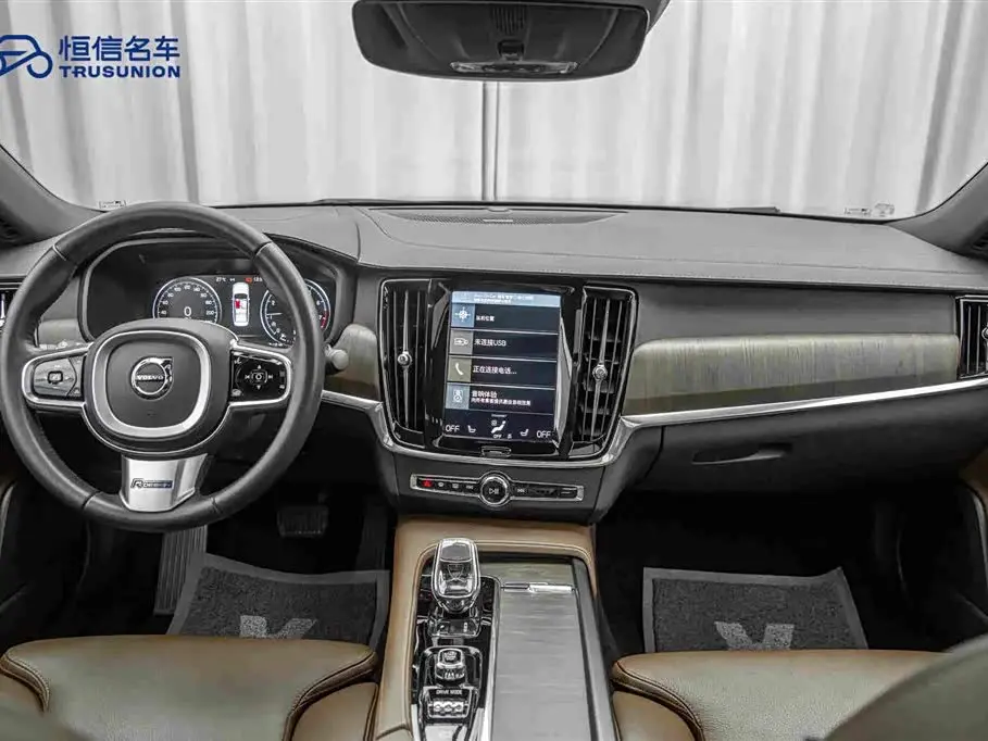 Volvo S90 2021 — Photo 13/20