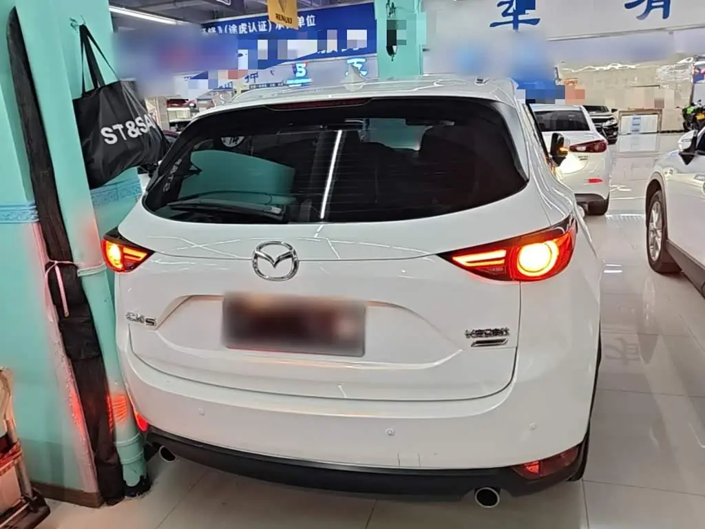 Mazda CX-5 2018 — Photo 6/20