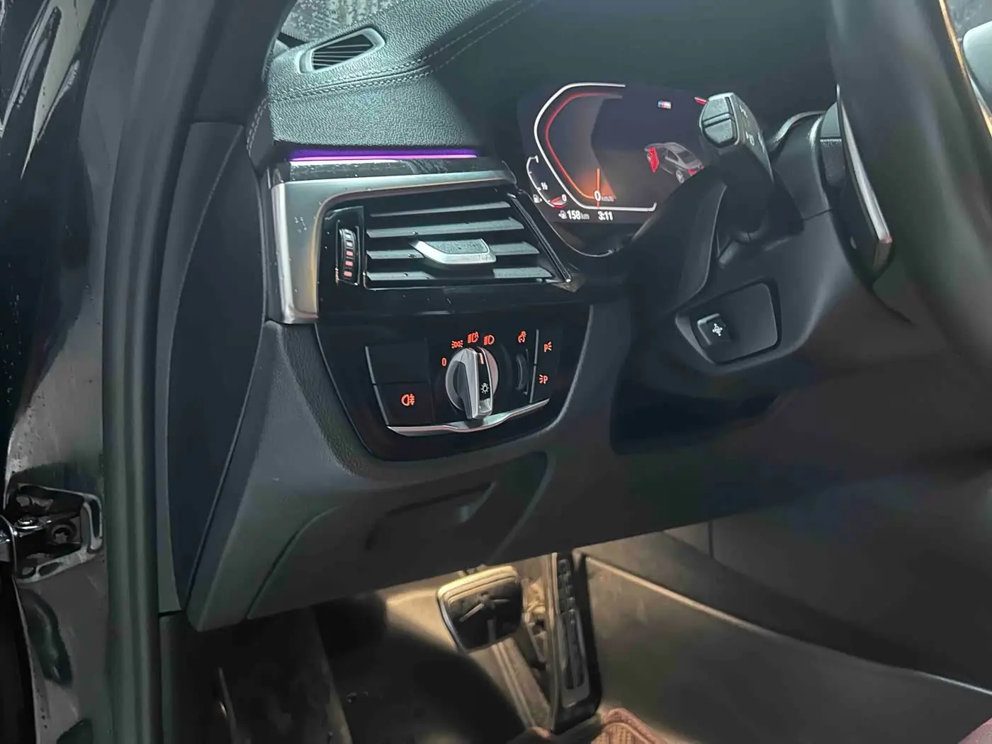 BMW 5 Series 2019 — Фото 13/20