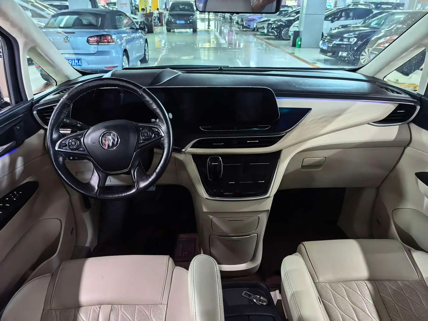 Buick GL8 2021 — Photo 6/9