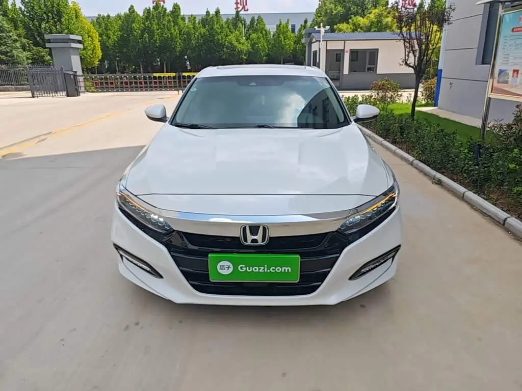 Honda Accord 2020 — Фото 3/20