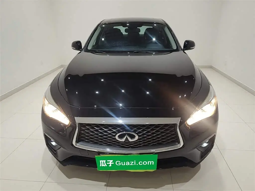 Infiniti Q50L 2018 — Фото 3/20