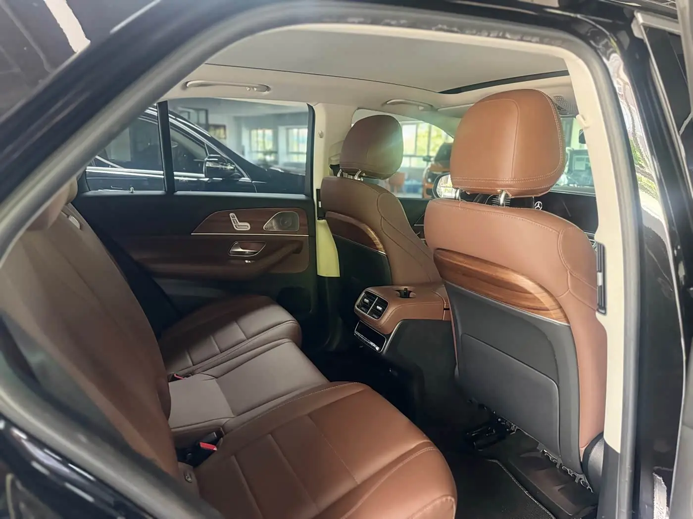 Mercedes-Benz GLE New Energy 2023 — Photo 9/10