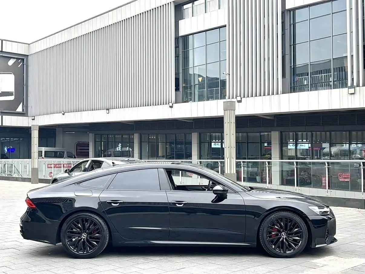 Audi A7 2021 — Photo 18/20