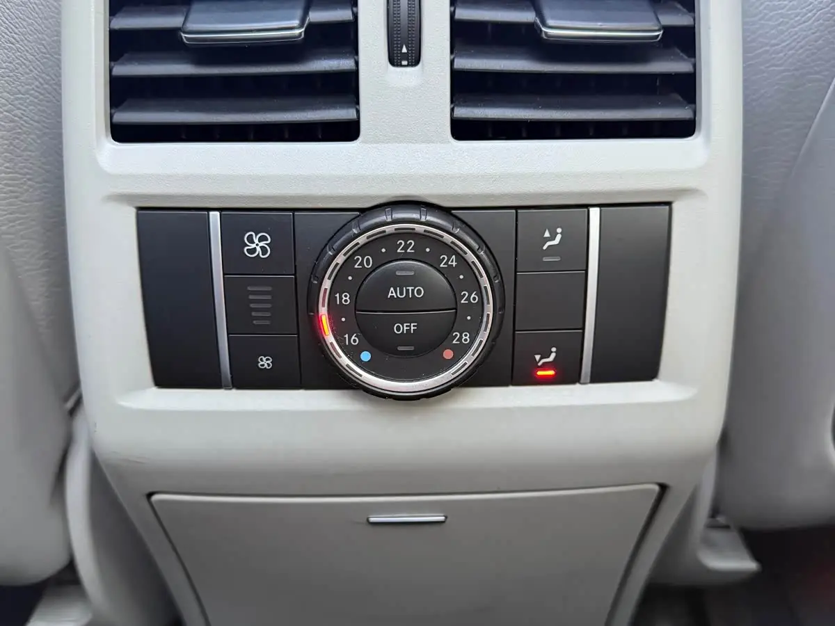 Mercedes-Benz M-Class AMG 2013 — Şəkil 8/19