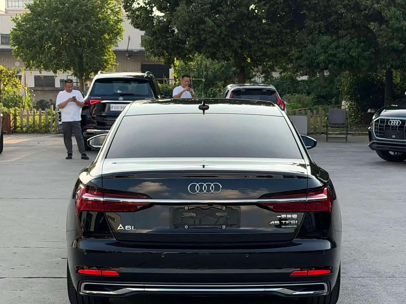 Audi A6L 2022 — Photo 8/9