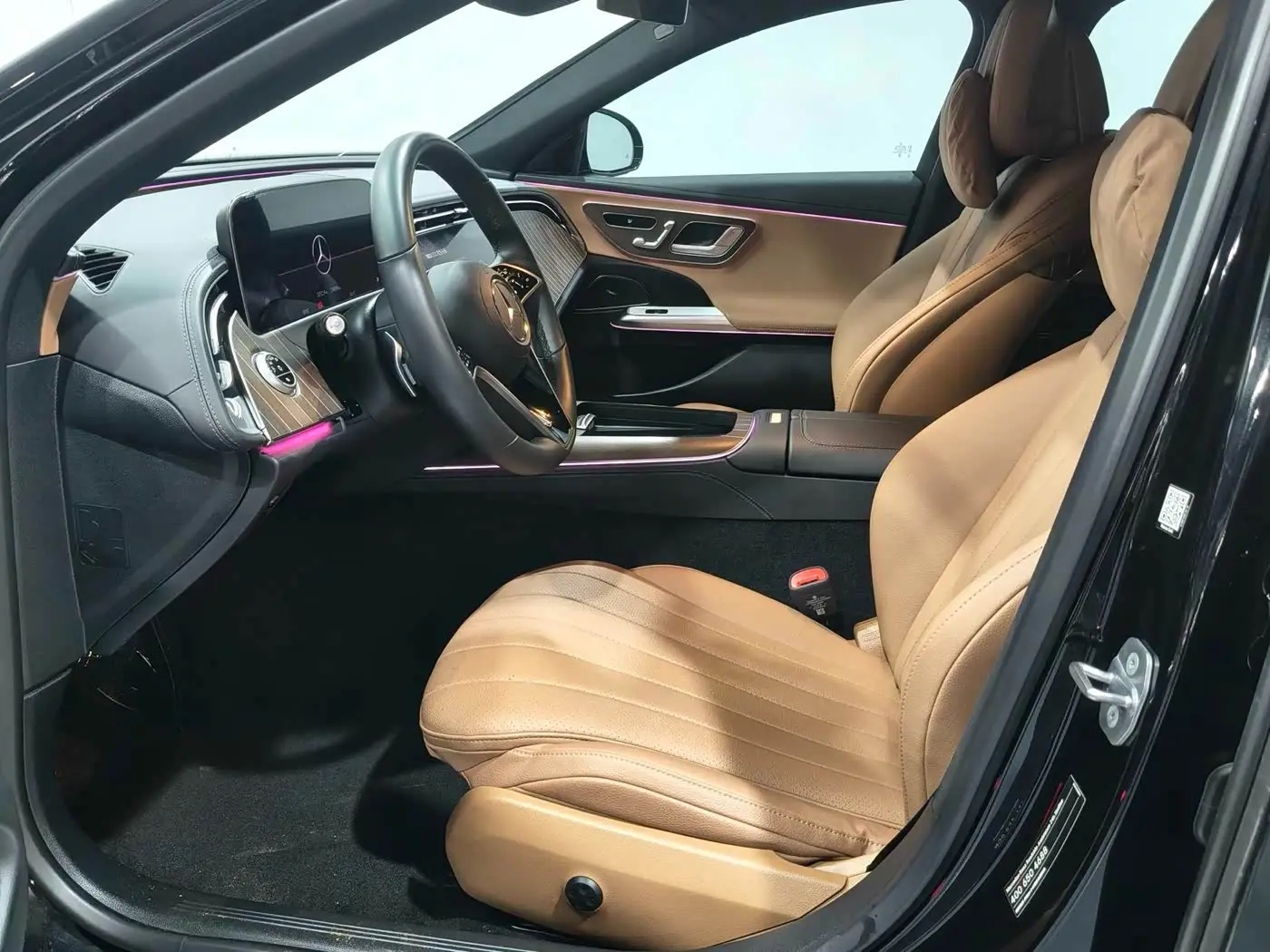 Mercedes-Benz E-Class 2026 — Photo 4/9