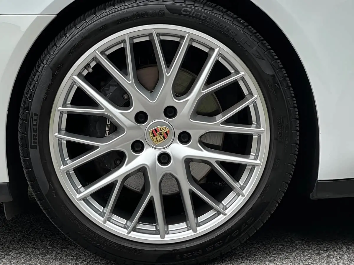 Porsche Panamera 2022 — ფოტო 8/20