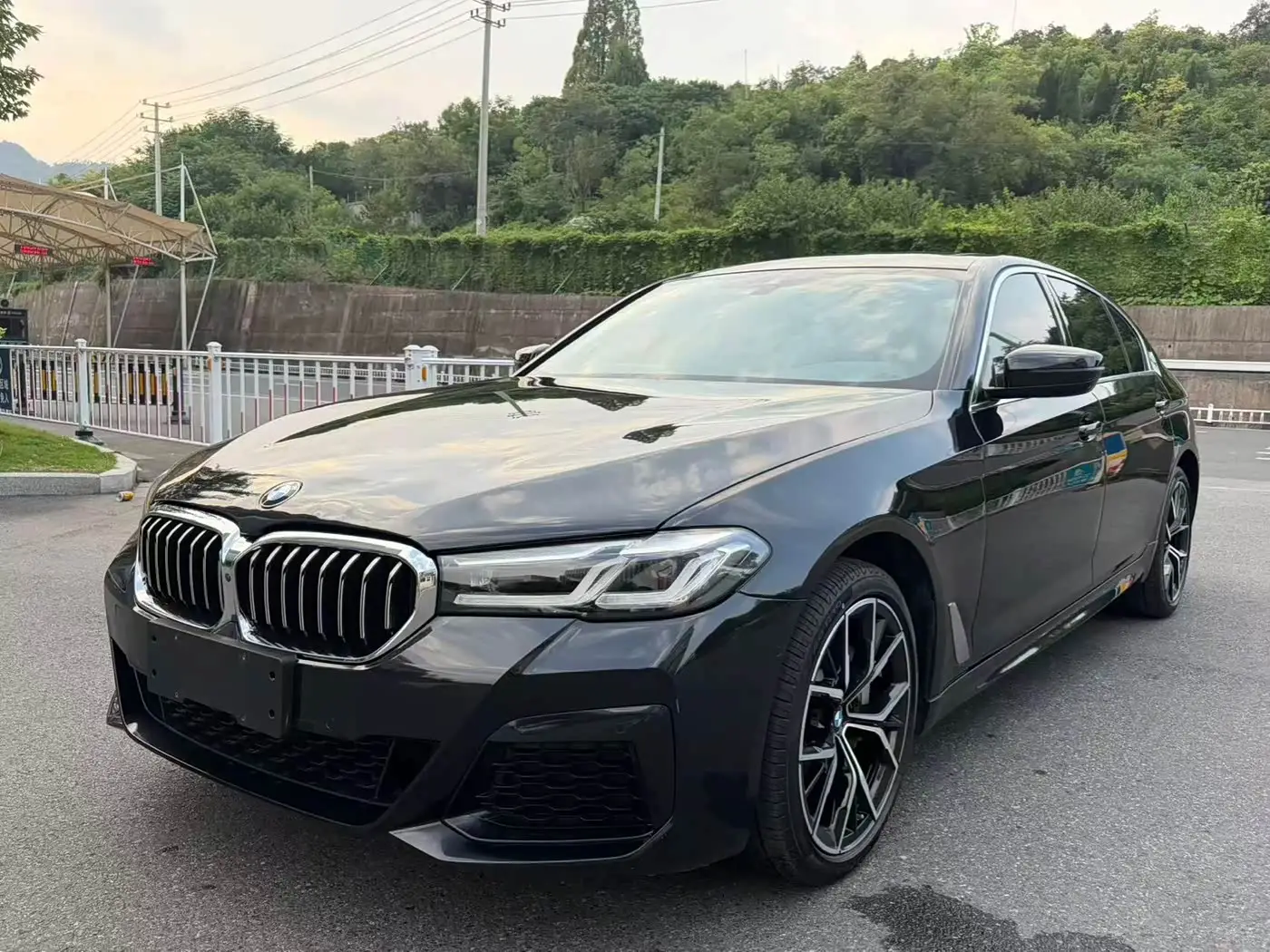 BMW 5 Series, 2022