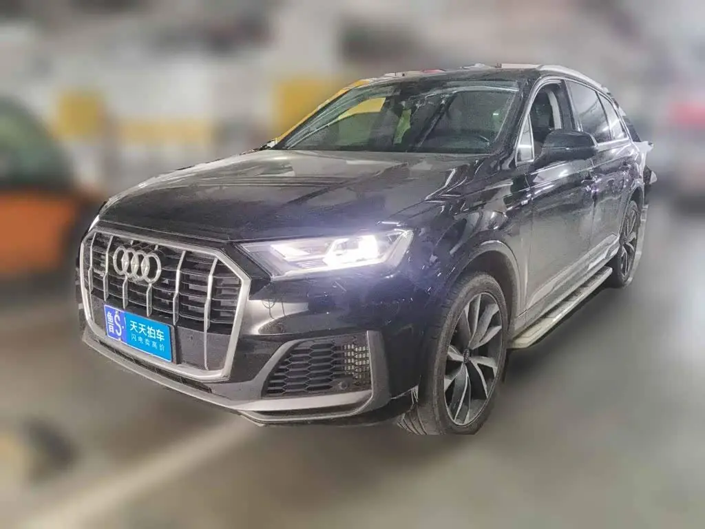 Audi Q7 2022 — Şəkil 1/13
