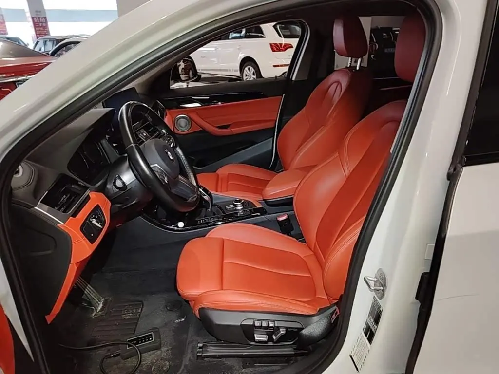 BMW X2 2022 — Фото 15/20