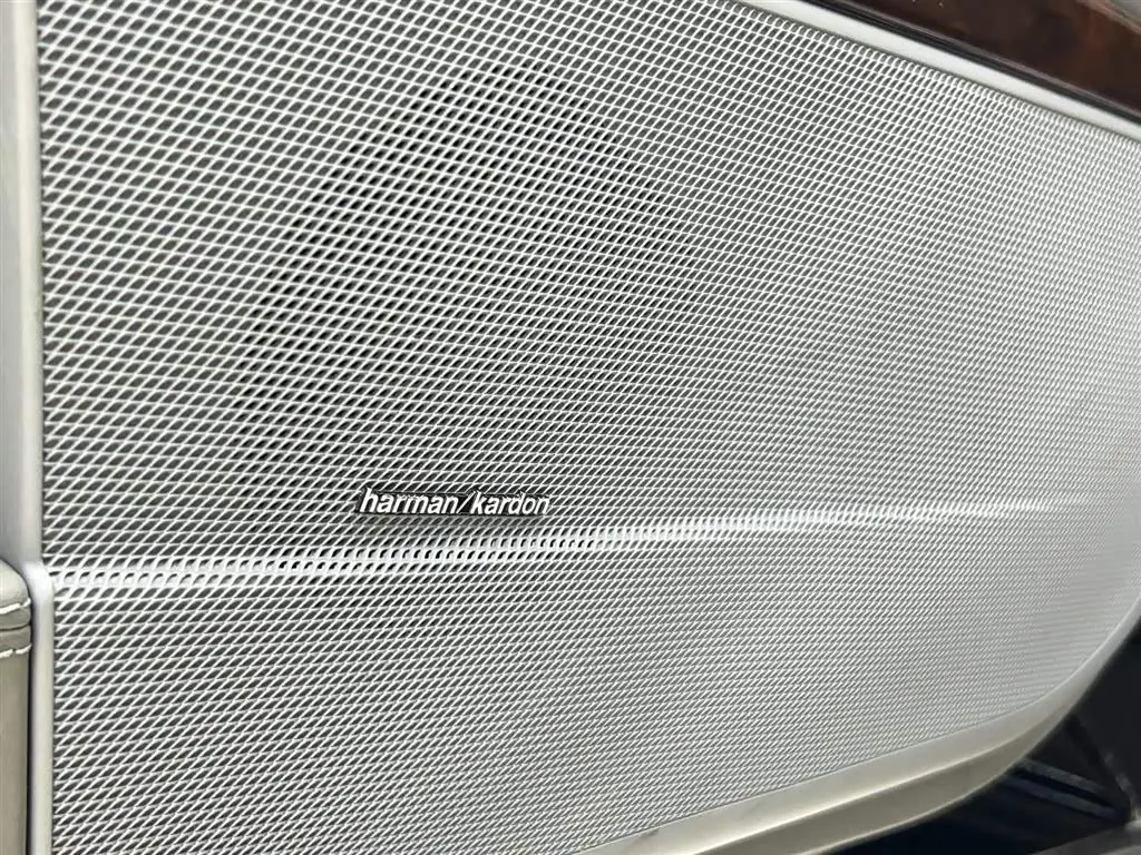 Mercedes-Benz S-Class 2007 — Photo 17/20