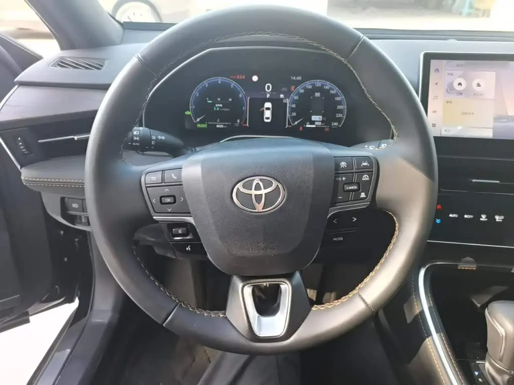 Toyota Avalon 2025 — Фото 11/20