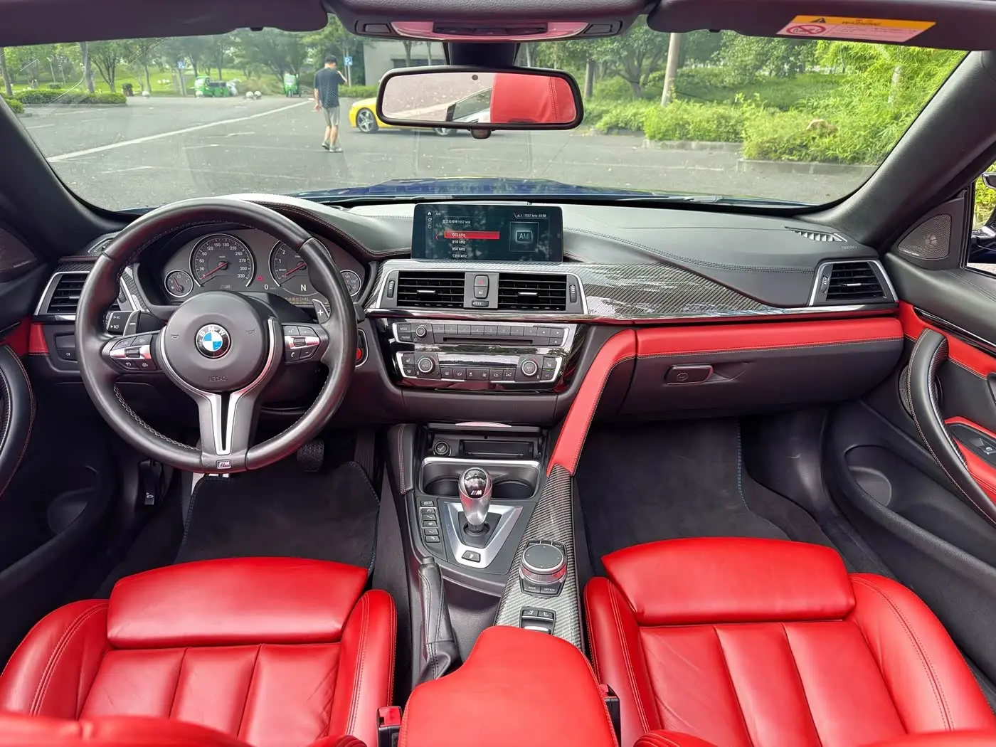 BMW M4 2019 — Photo 9/19