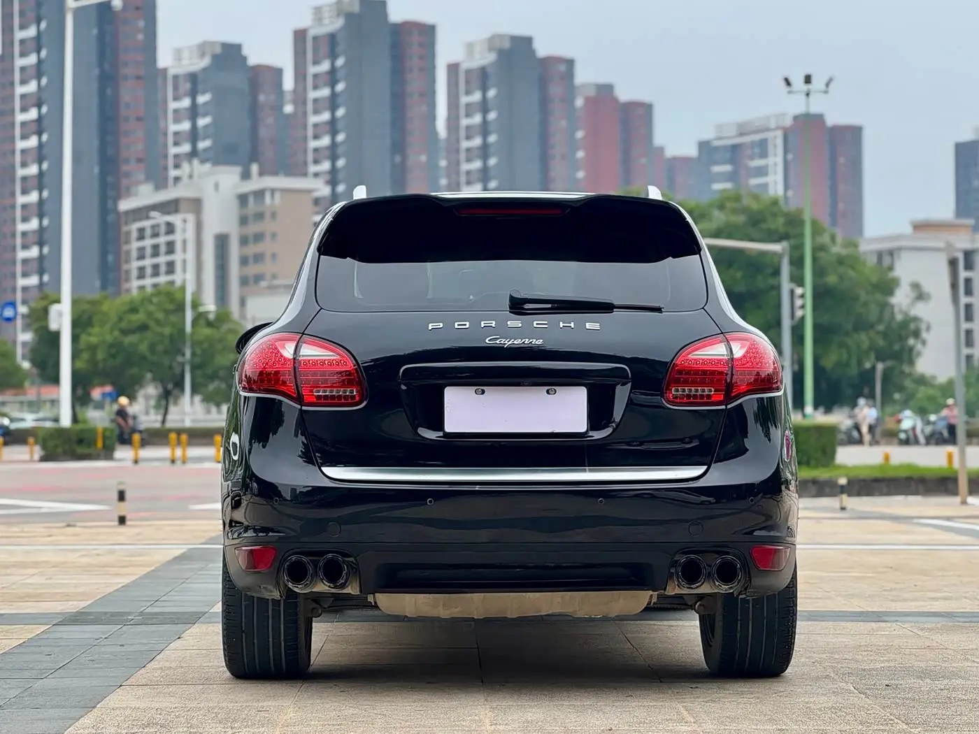 Porsche Cayenne 2012 — Фото 11/14