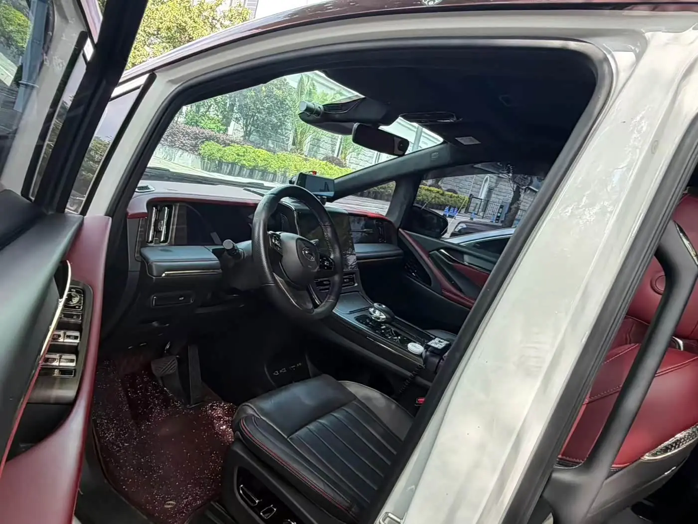 GAC Trumpchi Trumpchi M8 2023 — Şəkil 4/17