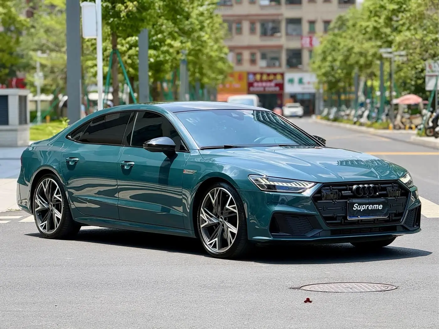 Audi A7L 2022 — Фото 3/10
