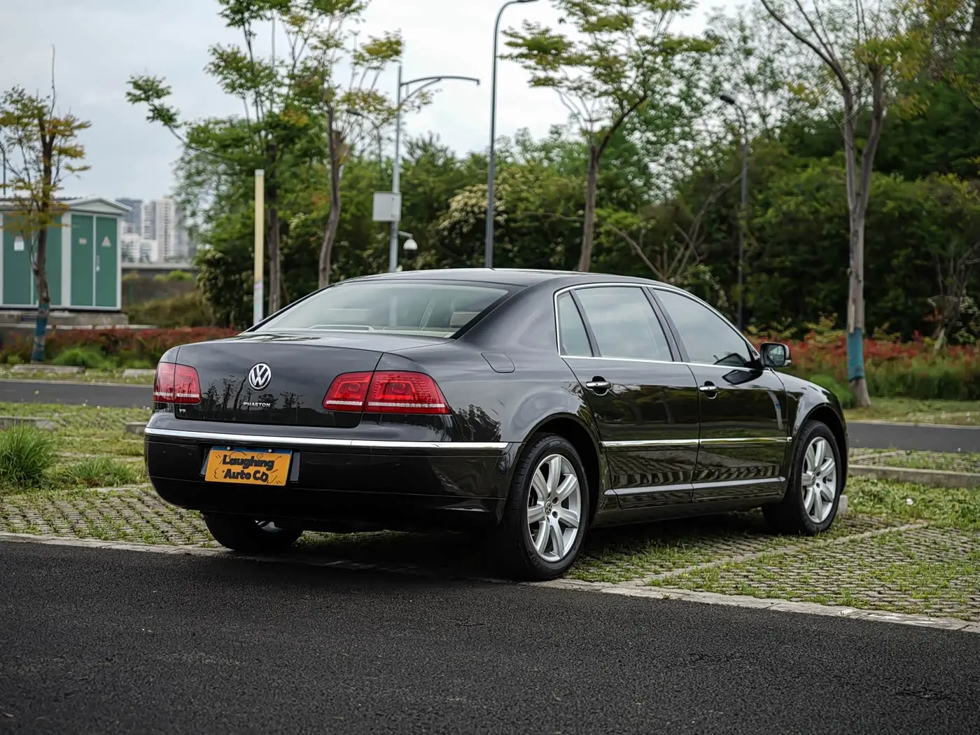 Volkswagen Phaeton 2014 — Şəkil 12/20