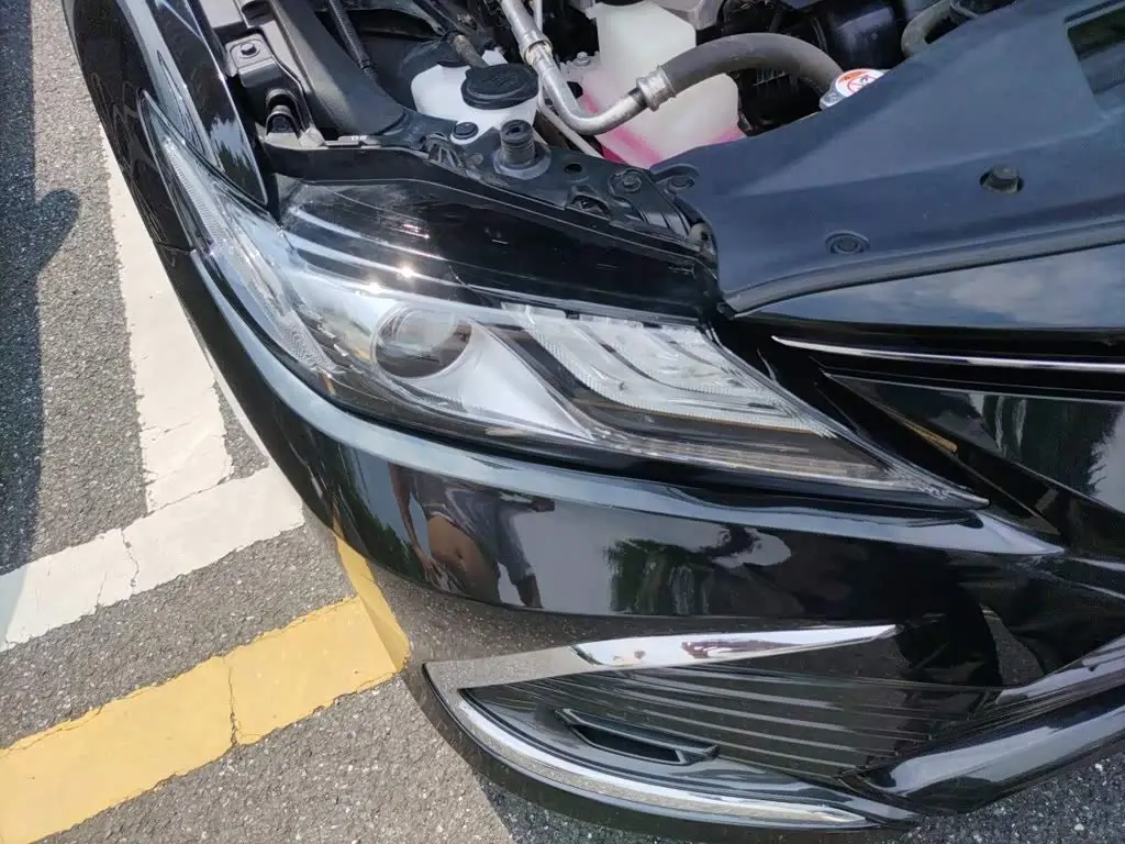 Toyota Camry 2021 — Photo 7/20