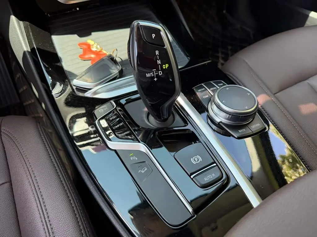 BMW X3 2019 — Photo 9/14