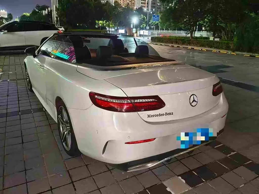 Mercedes-Benz E-Class 2019 — Photo 3/9