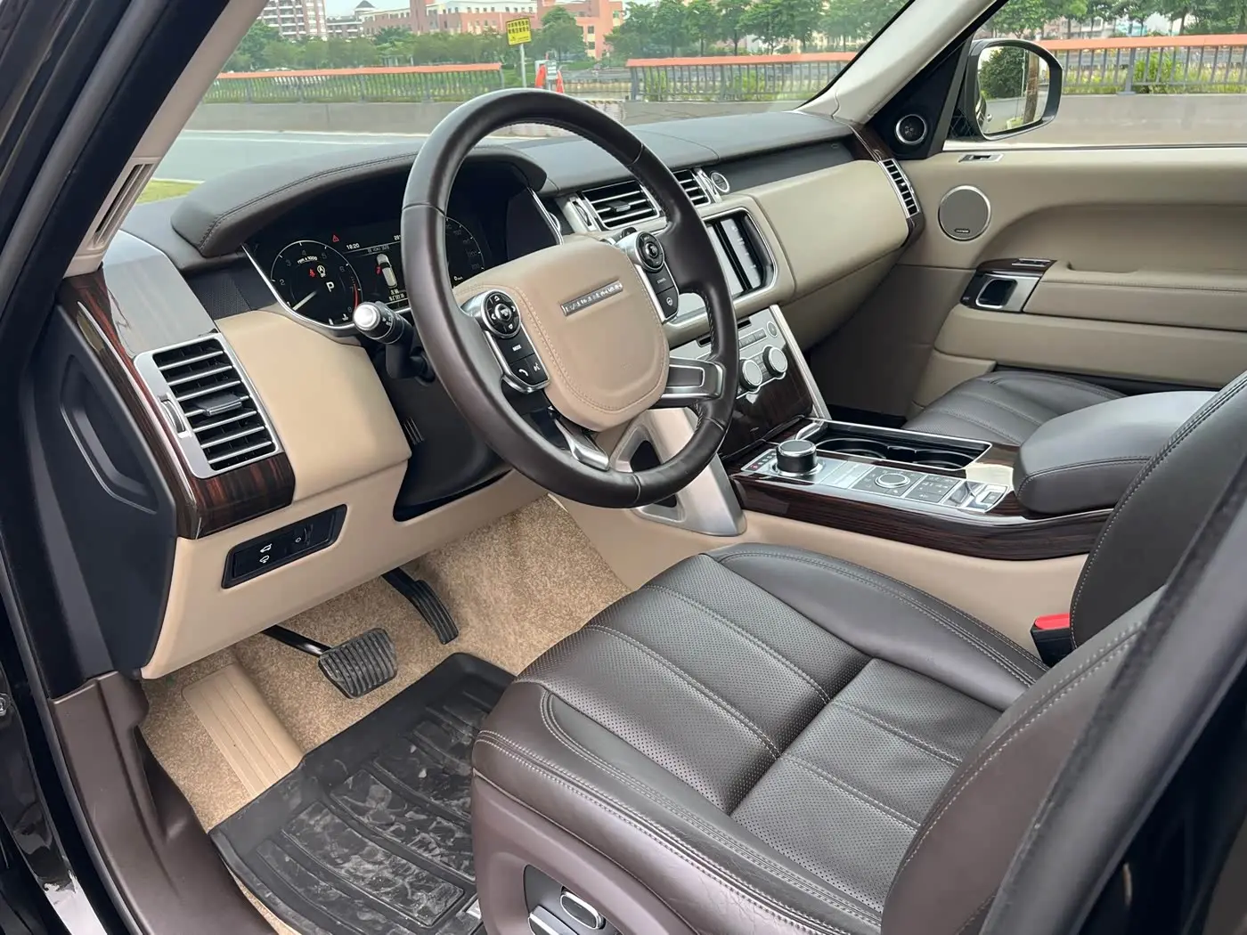 Land Rover Range Rover 2014 — ფოტო 8/20